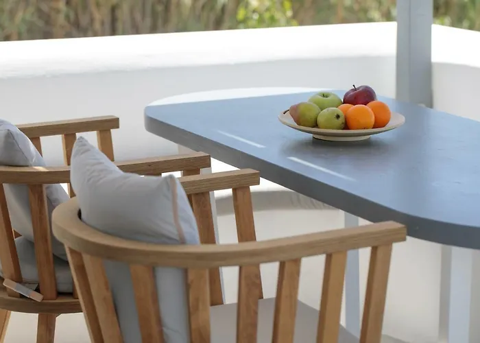 Naxos Infinity And Villa