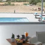 Villa Naxos Infinity And Galanado