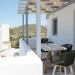 Naxos Infinity And Villa