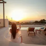 Naxos Infinity And