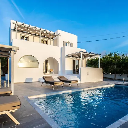 Naxos Infinity And Vila *
