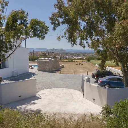 Naxos Infinity And